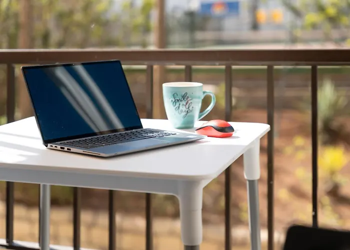 The Dorado 206 * ארונה